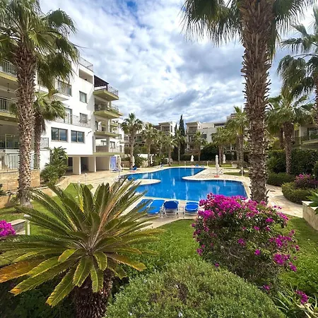 Danaos Luxury Sea View Townhouse With Pool Paphos