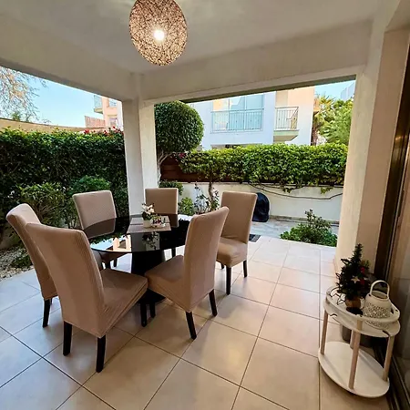 Vakantiehuis Danaos Luxury Sea View Townhouse With Pool Paphos