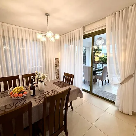 Vakantiehuis Danaos Luxury Sea View Townhouse With Pool *