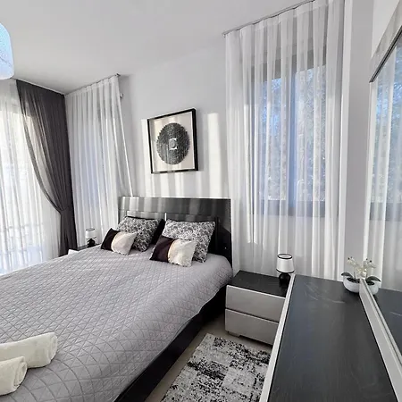 Danaos Luxury Sea View Townhouse With Pool * Paphos