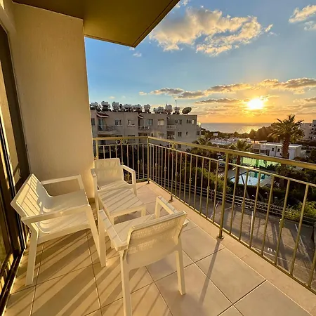 Danaos Luxury Sea View Townhouse With Pool Vakantiehuis