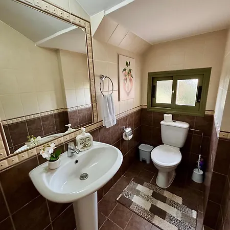 Danaos Luxury Sea View Townhouse With Pool 펜션