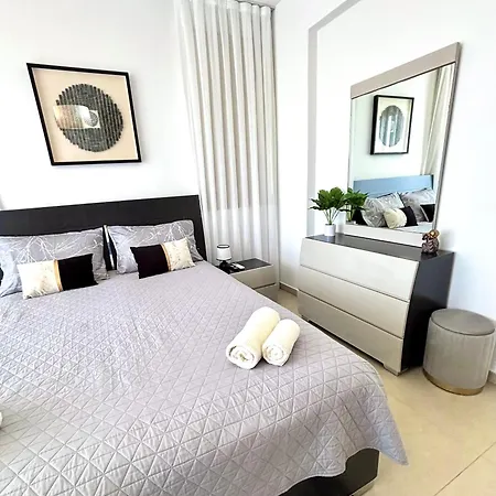 Danaos Luxury Sea View Townhouse With Pool