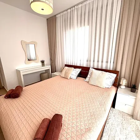 Danaos Luxury Sea View Townhouse With Pool * 파포스