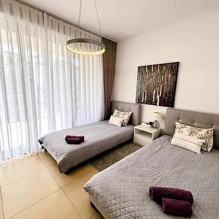 Danaos Luxury Sea View Townhouse With Pool * 파포스