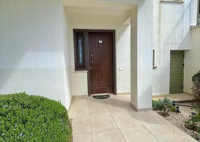 Feriehus Beautiful House Near Venus *