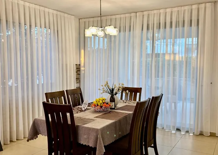 Beautiful House Near Venus