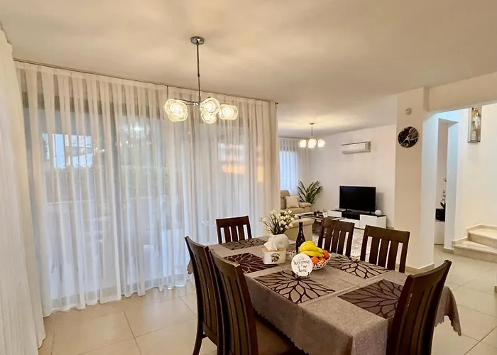 Сasa de vacaciones Beautiful House Near Venus *