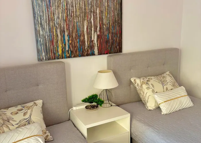 Danaos Luxury Sea View Townhouse With Pool Ferienhaus Paphos
