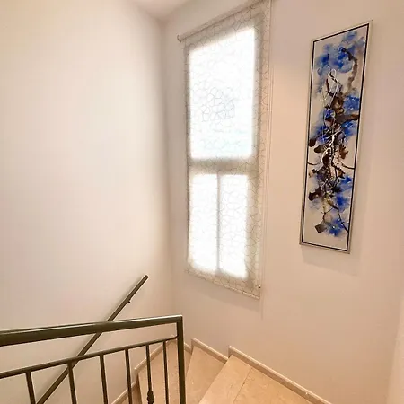 Danaos Luxury Sea View Townhouse With Pool بيت للعطل *