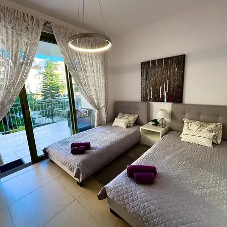 Beautiful House Near Venus بيت للعطل